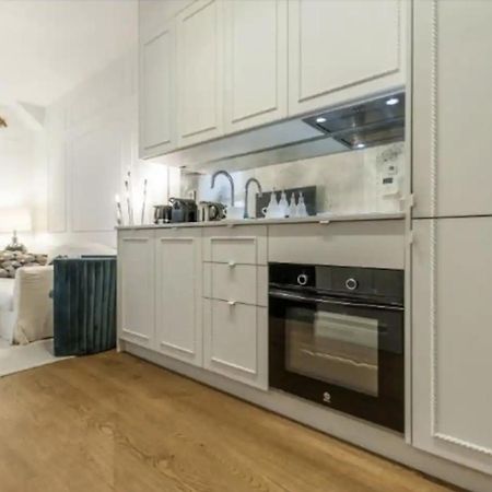 Apartamento De Lujo En Neptuno Appartement Madrid Buitenkant foto