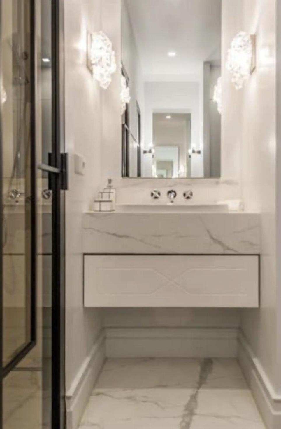 Apartamento De Lujo En Neptuno Appartement Madrid Buitenkant foto